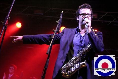 Carlos Reisch (D) 16. Chiemsee Reggae Festival - Übersee - Tent Stage 29. August 2010 (12).JPG